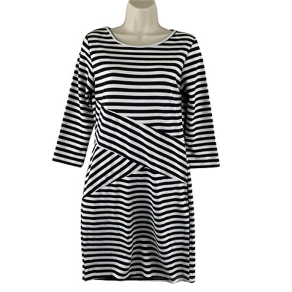Yelete Dress Womens Medium Black White Stripe Rayon Soft Lightweight - Picture 2 of 11